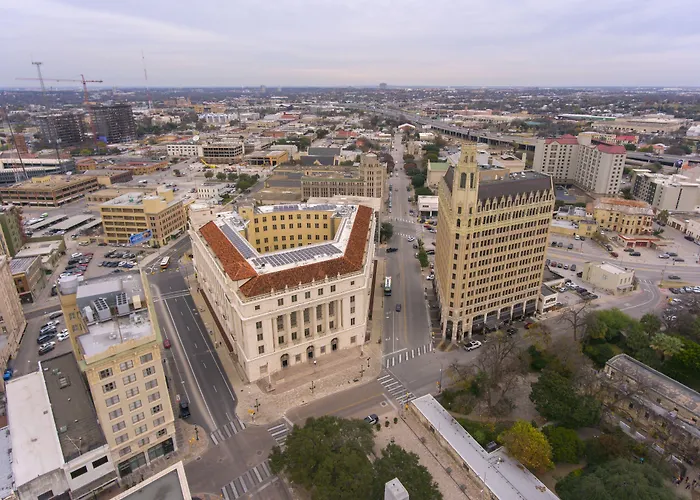 The Emily Morgan Hotel - A Doubletree By Hilton